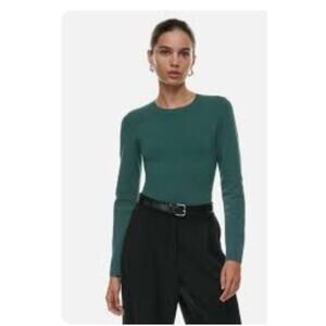 Babaton Aritzia Sculpt Knit Crew Longsleeve Green Top, size M